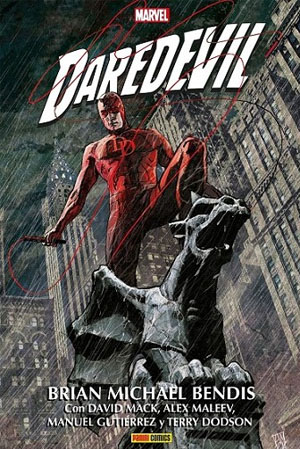 DAREDEVIL DE BRIAN MICHAEL BENDIS Y ALEX MALEEV MARVEL OMNIBUS # 01
