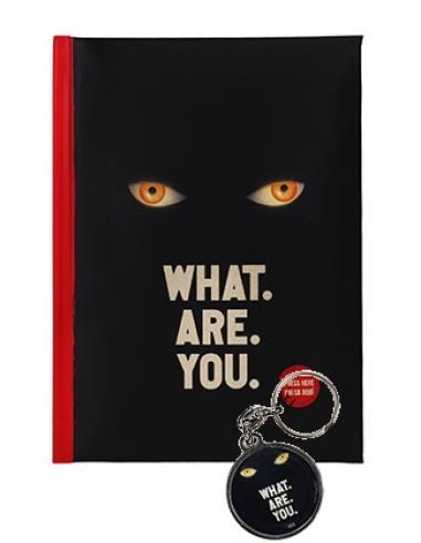 WHAT ARE YOU LIBRETA CON LUZ WELCOME TO DERRY +  REGALO LLAVERO METALICO IT | 8435450269295 | Tienda de Cómics, Manga, Magic y Pokémon en Torrejón de Ardoz